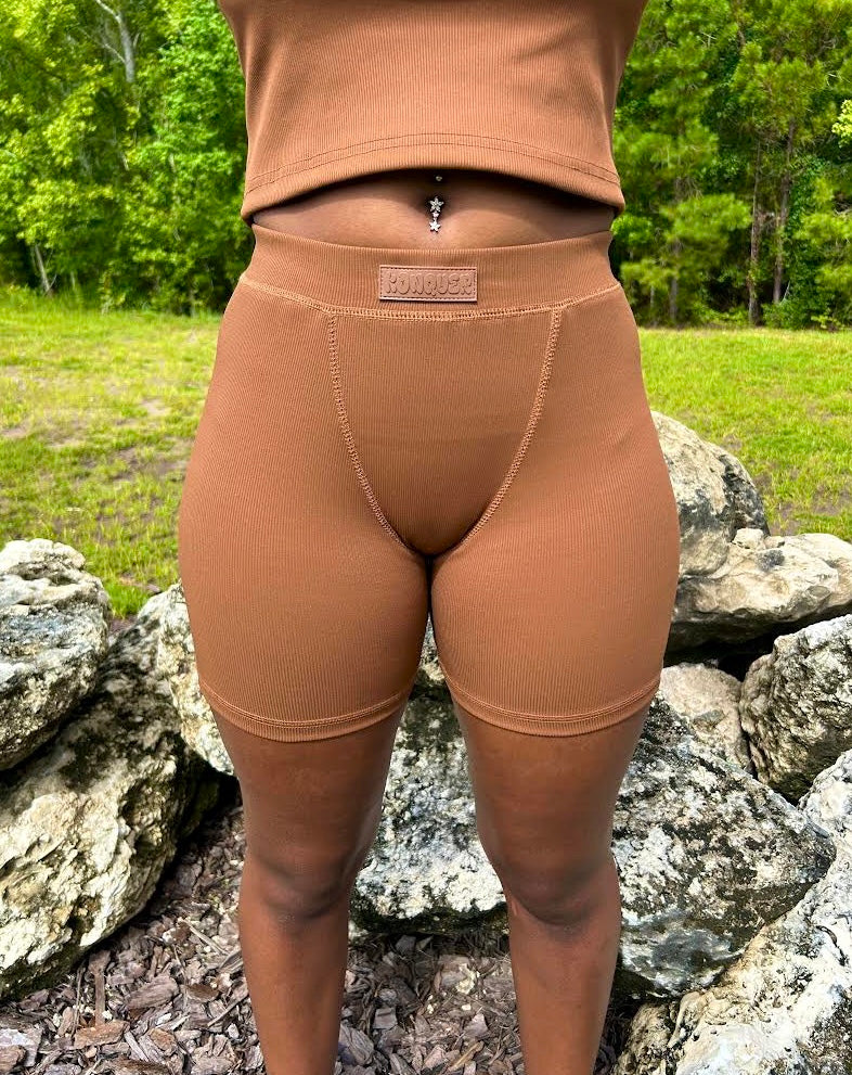 BROWN RIBBED SHORTS